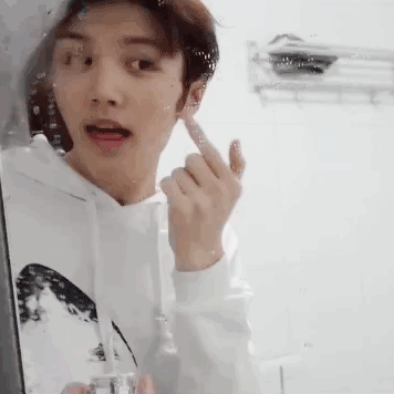 明星的脸能精致到什么地步?