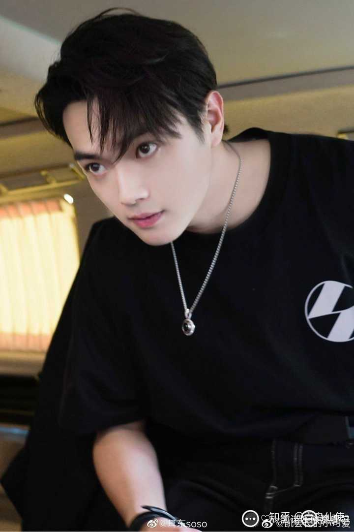许凯的颜值在娱乐圈男星里算什么水平?