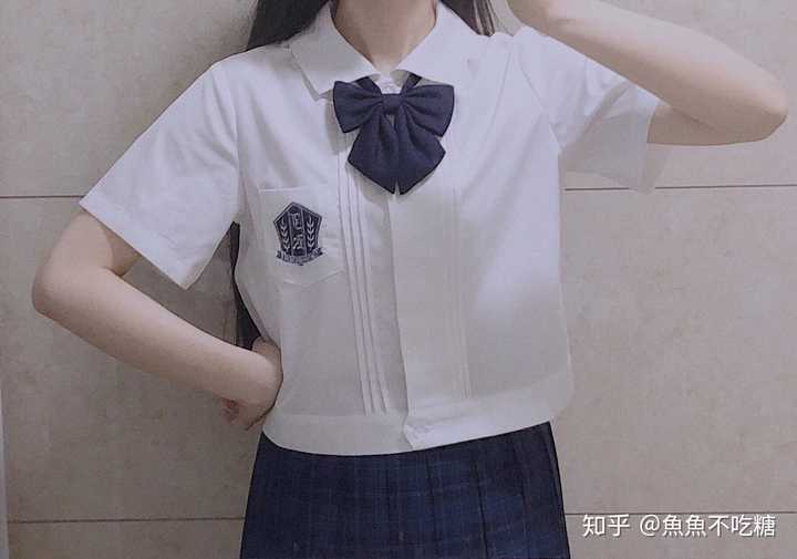 胸大 肩宽 腿粗的适合穿jk制服吗?