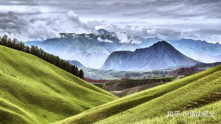 尧熬尔人仍然叫祁连山为"腾格里大坂" 意思也是"天之山" 祁连山脉位于