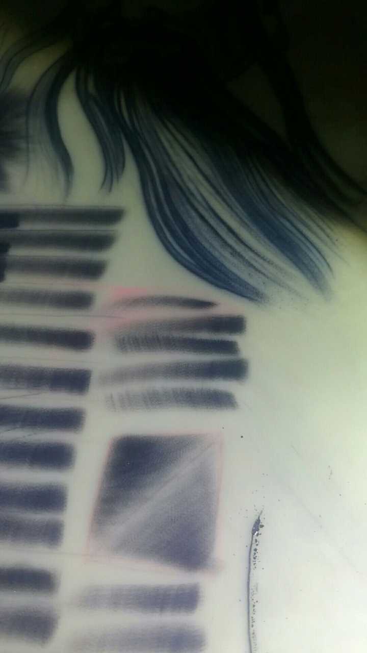 纹身的打雾手法,听说有列表机和打圈的手法,大神们指点我一下如何用这