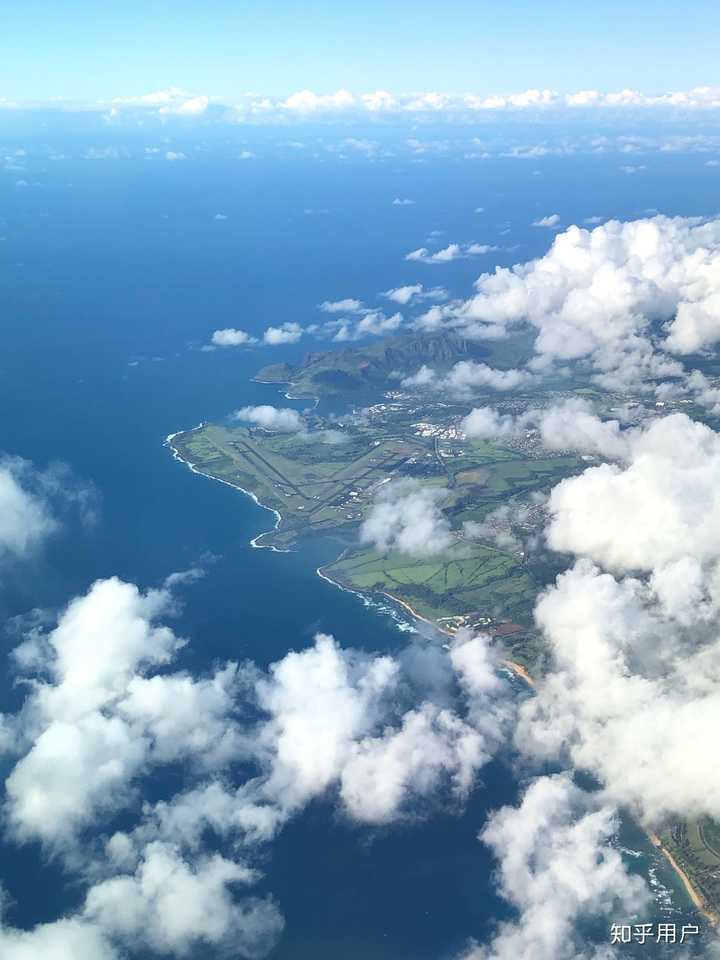 飞行员经常开飞机,在驾驶室视野中看到过哪些地面上看不到的情景?