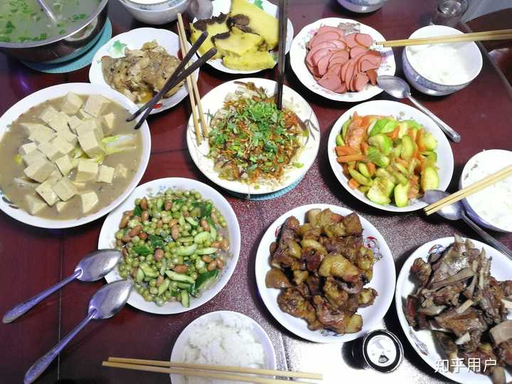 话不多说,直接放图,这次过年的几顿"豪华午餐".