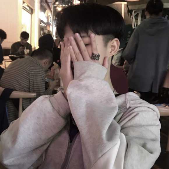 有没有好看的男生头像?