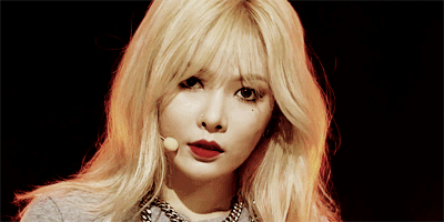 同年与张贤胜组成限定组合trouble maker 20岁江南style女主角 同年