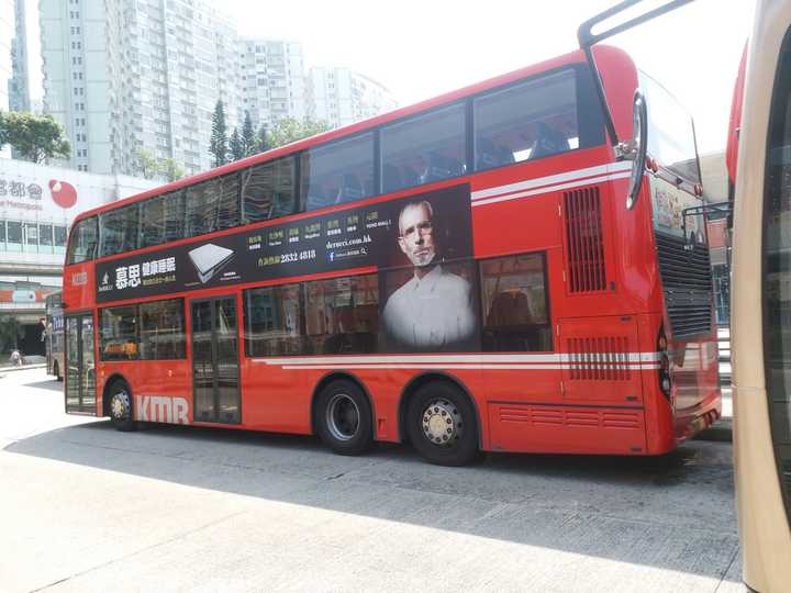 加长的公交车(所谓"大通道")和双层公交车哪个效率更高?
