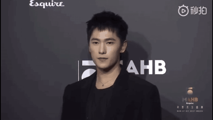 杨洋有哪些敲好看的图片呢