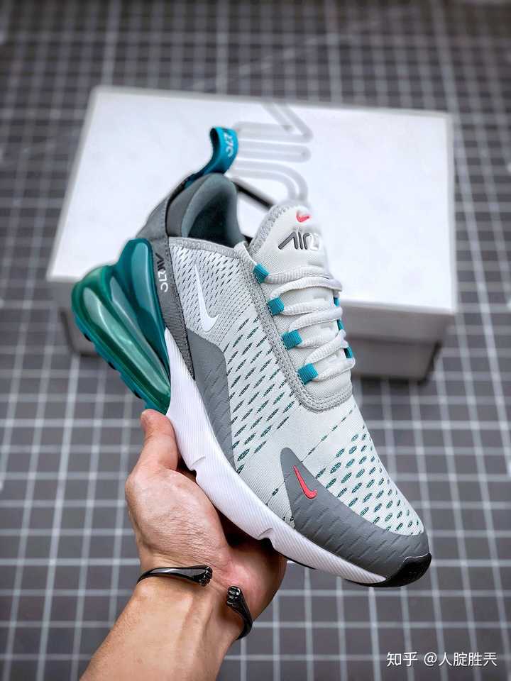 耐克airmax270有浅灰绿这个配色吗