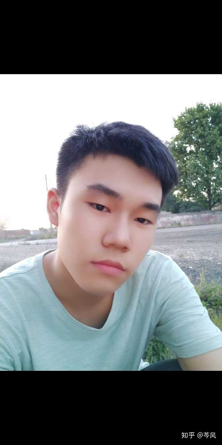 丑的男生是如何变帅的?