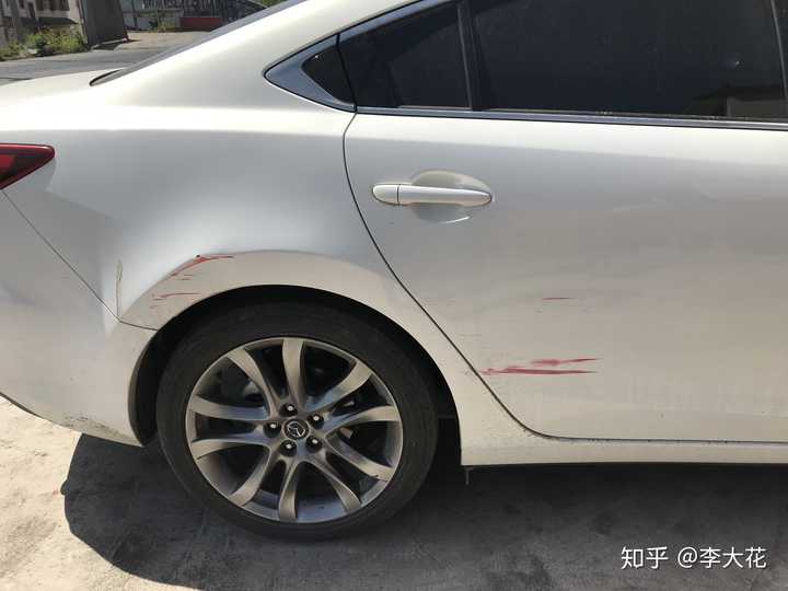 阿特兹不到一个月剐蹭墙怎么弄呀