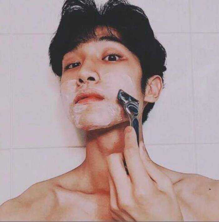 有哪些第一眼就让你觉得惊艳的男生头像?