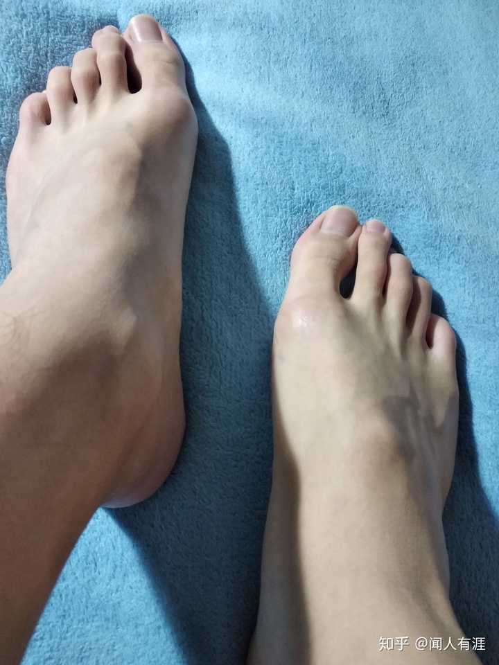 男生的脚 知乎