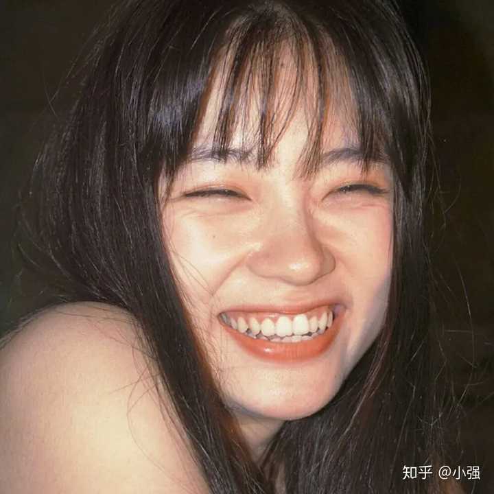 有那些笑着却感觉很悲伤的头像?