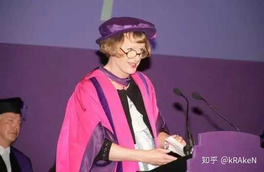 grayson perry,也是英国伦敦艺术大学的校长
