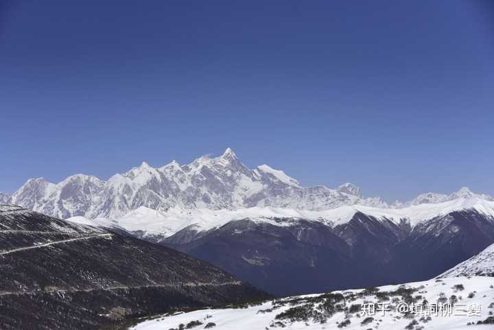 南迦巴瓦 日照金山