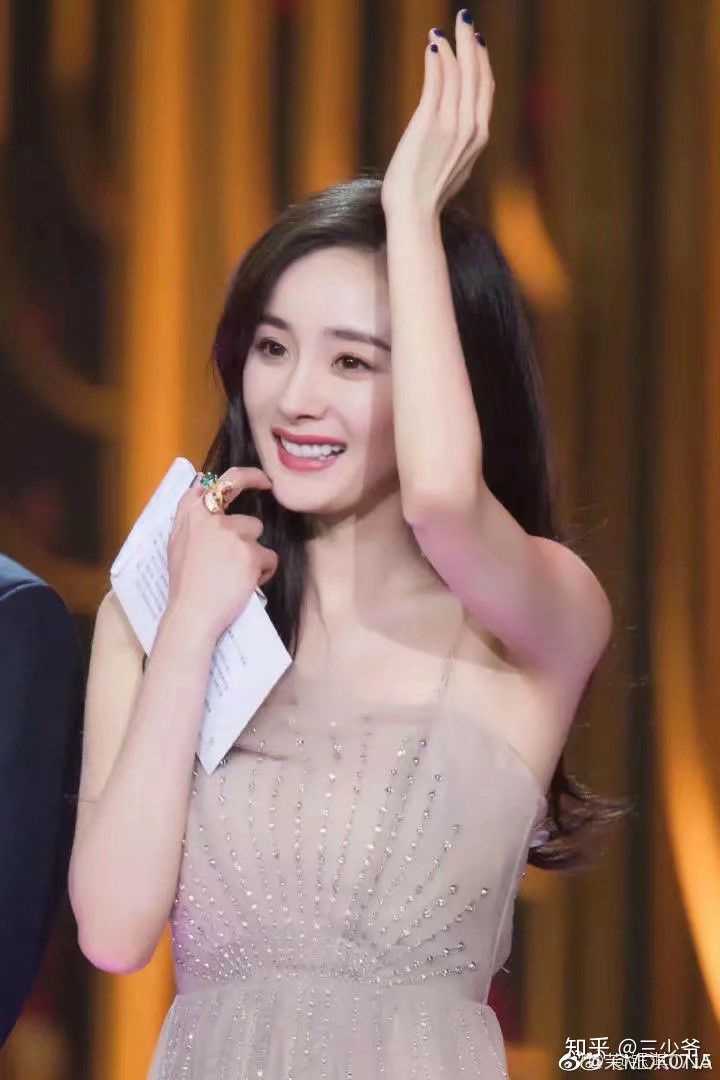 杨幂有什么出圈神图
