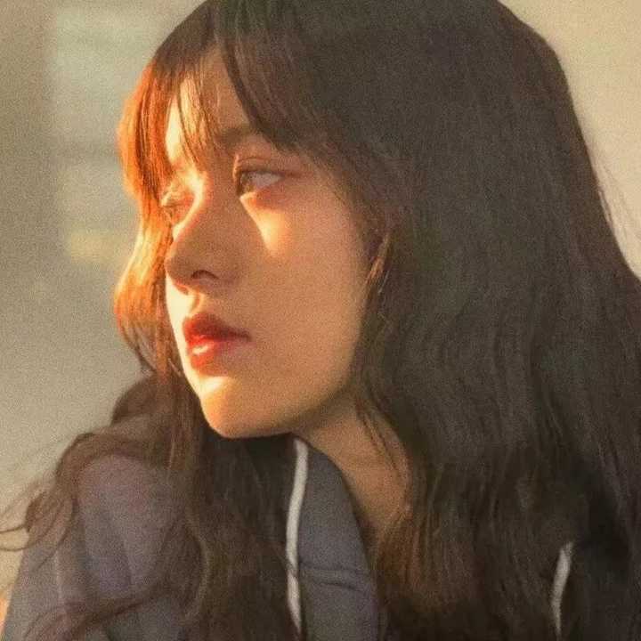 有什么比较高级的头像(女生)?