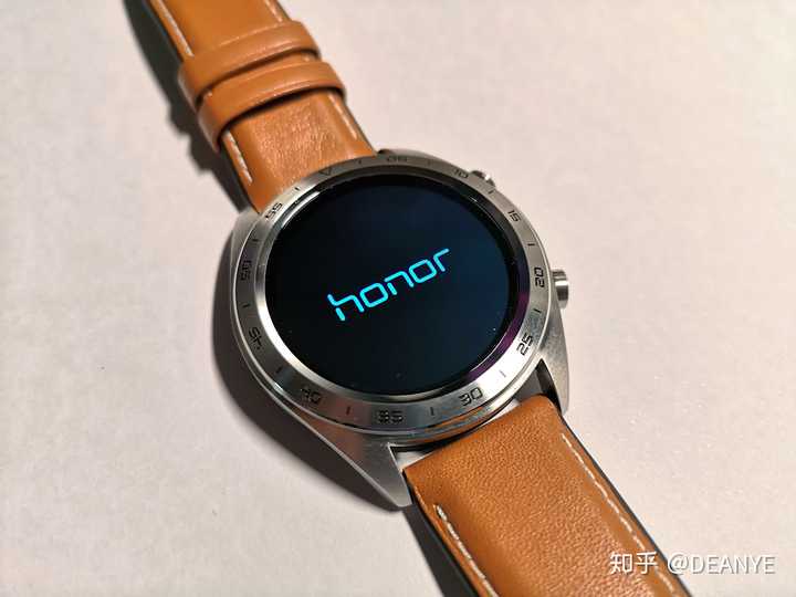 如何评价荣耀手表 honor watch?