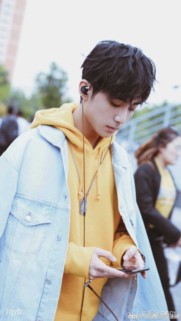 如何看待 x玖少年团郭子凡疑似恋情被锤?