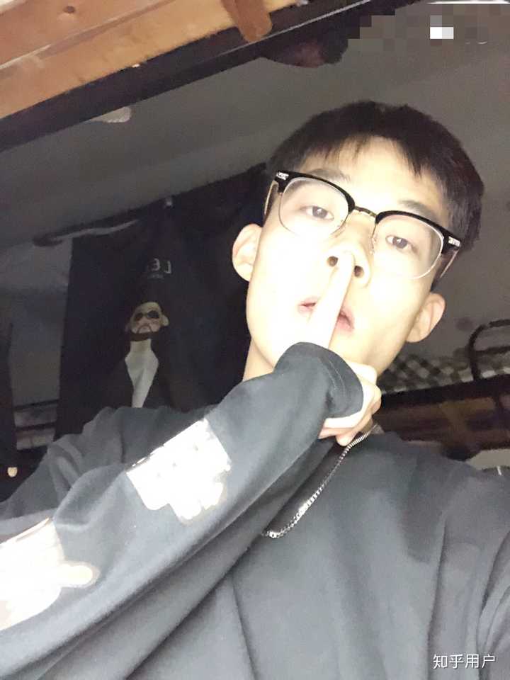 网恋吗?我鼻孔超大.