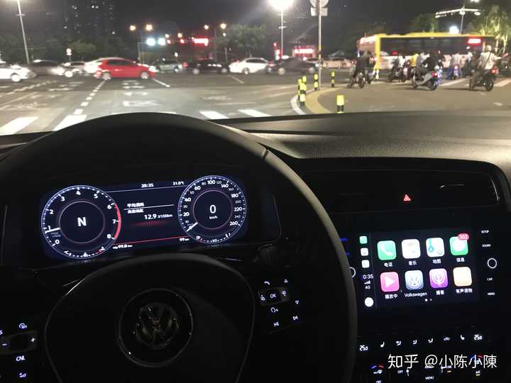 两台高尔夫的价格了 所以要更努力才行  究极梦想当然是帕纳梅拉 还有