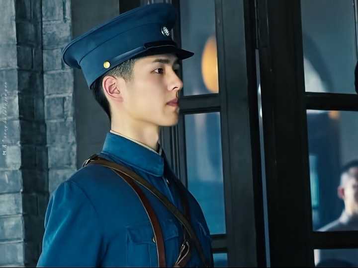 娱乐圈里,演技与颜值同时具备的新生代男演员,你最先想到了谁?