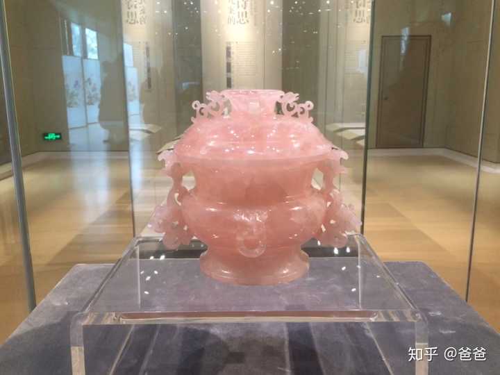 南京博物院藏 清·乾隆芙蓉石蟠螭耳盖炉 乾隆大大的少女心啊