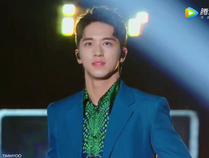 如何评价《经典咏流传》许魏洲演唱的《沁园春·雪》?