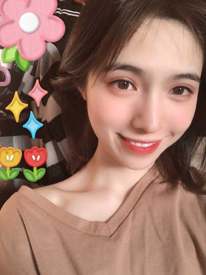 女生什么样的眉眼算是好看?