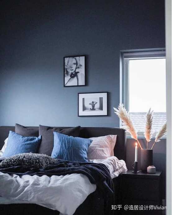 浅绿色,灰豆绿,深蓝色,雾霾蓝等,适用于卧室中的床头背景墙,床品