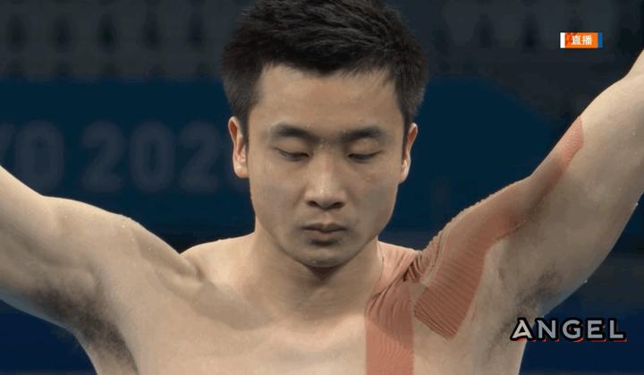 2020 东京奥运跳水男子 10 米台决赛曹缘,杨健包揽金银牌,如何评价本