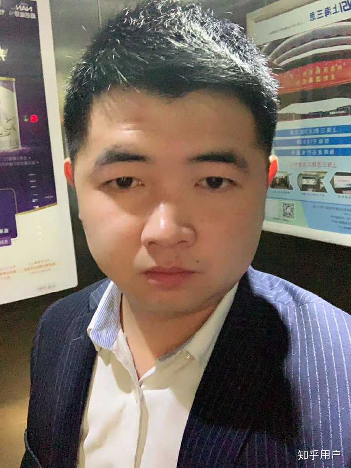 再来张,油腻大叔的样子!有开美颜
