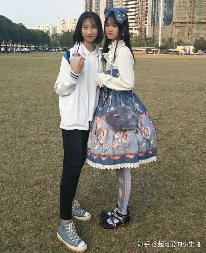 为什么很少有女生穿白丝?