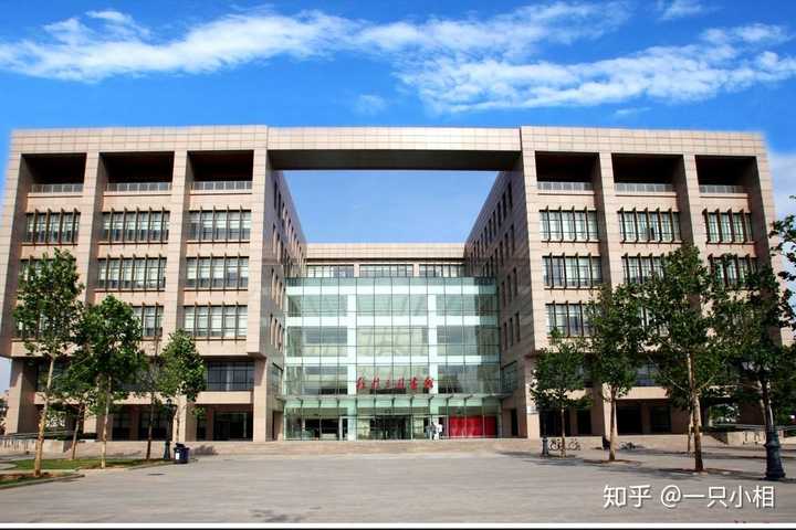 北京理工大学的校园环境如何?