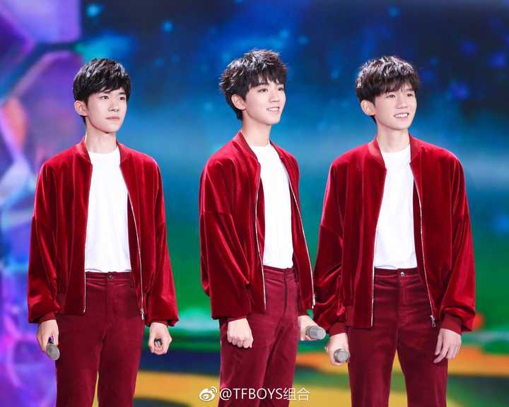 一句话足以概括:tfboys之后再无第二个王俊凯,王源,易烊千玺.