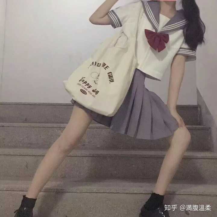 有没有那种穿jk的女头像?