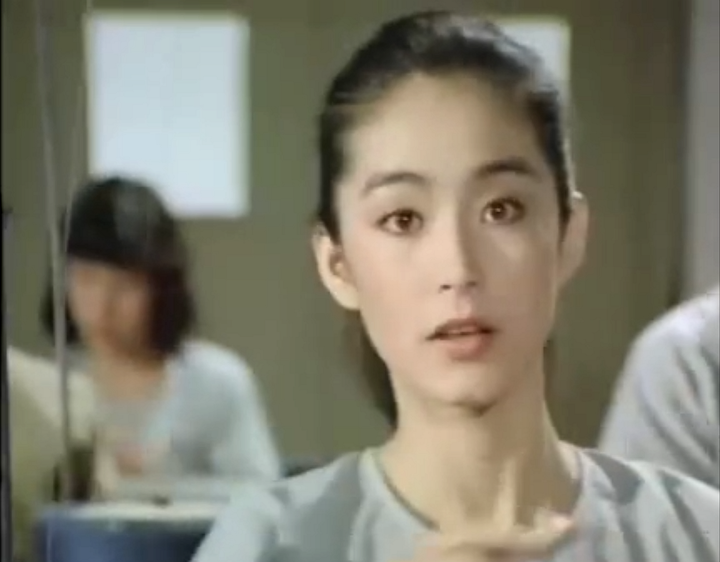 为什么现在电视剧里很难见到类似林青霞这样的美女?