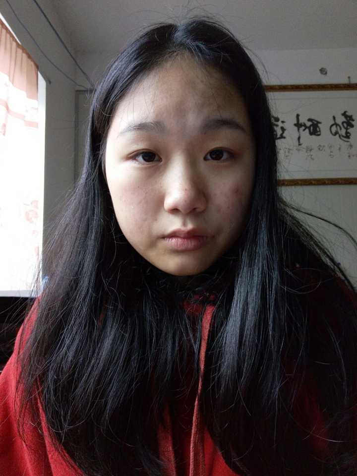 脸大的女生剪短发会比留长发好看一点吗?