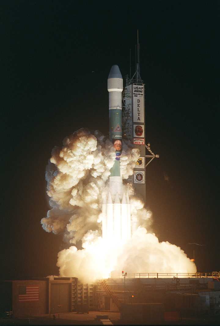 我,叫机遇号 2003年7月7日 (搭载机遇号升空的三角洲2号重型运载火箭