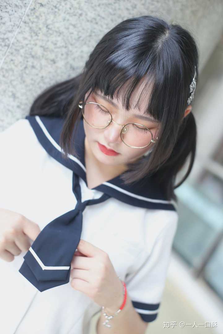 穿jk制服如何克服羞耻感?