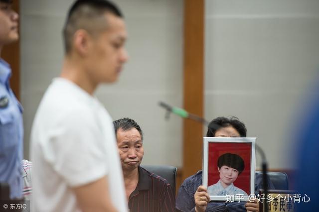 上海"杀妻藏尸案"检方认同对被告人朱晓东判处死刑,你