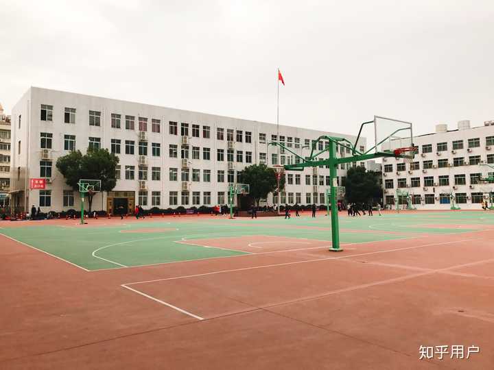 在浙江省乐清市乐成公立寄宿学校就读是怎样的一番体验?
