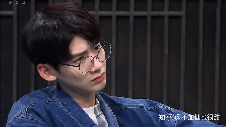 白敬亭有哪些出圈神图?