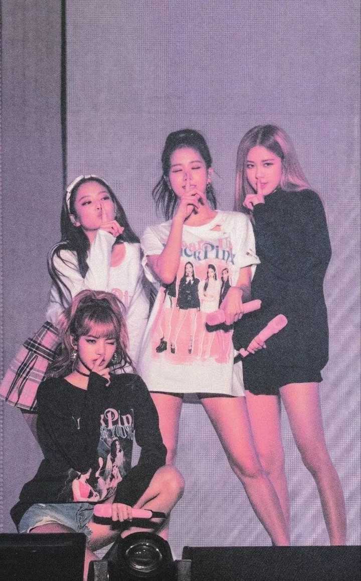 Blackpink现场,blackpink街拍 求blackpink四人绝美壁纸(无水印)?