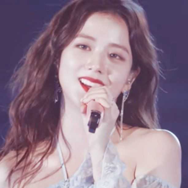 金智秀有哪些出圈的神图?