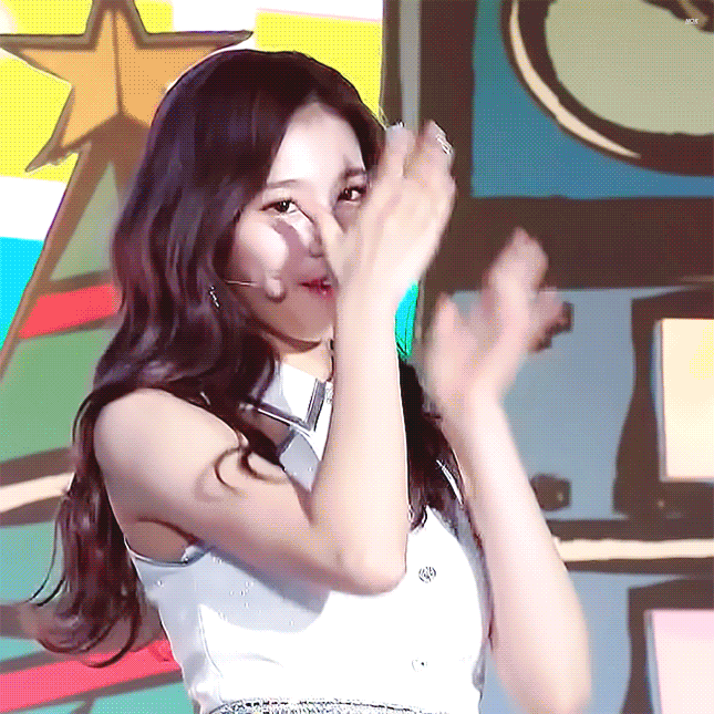 red velvet的joy与twice的sana,你吃谁的颜?
