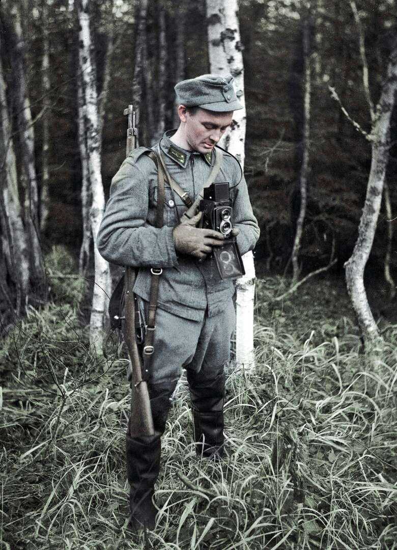 芬兰陆军二战时期与现在的制服款式对比,尽管过去了70余年的时间但