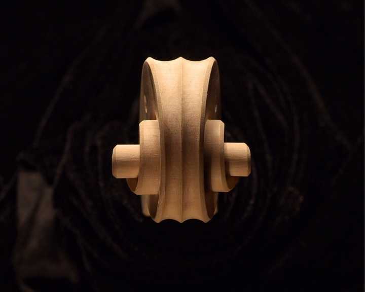 为什么小提琴的琴头大多都是是螺旋的?可否做成其它形状的呢?