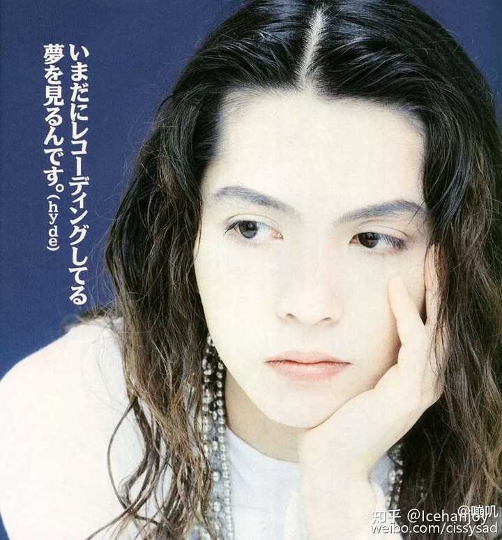 接着放德叔的照片 这种雌雄同体的男人太美腻啦! (ps:hyde有微博!