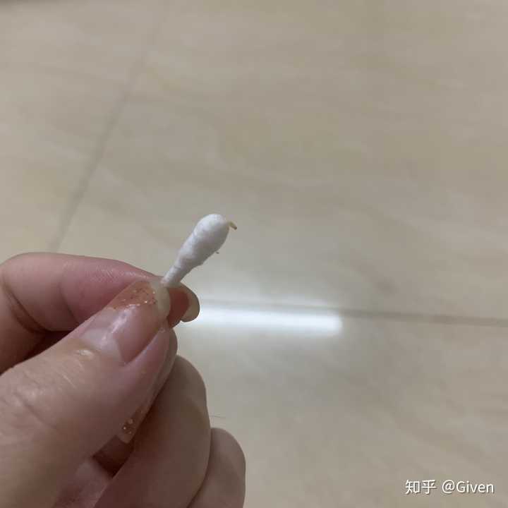 挤黑头有多爽?